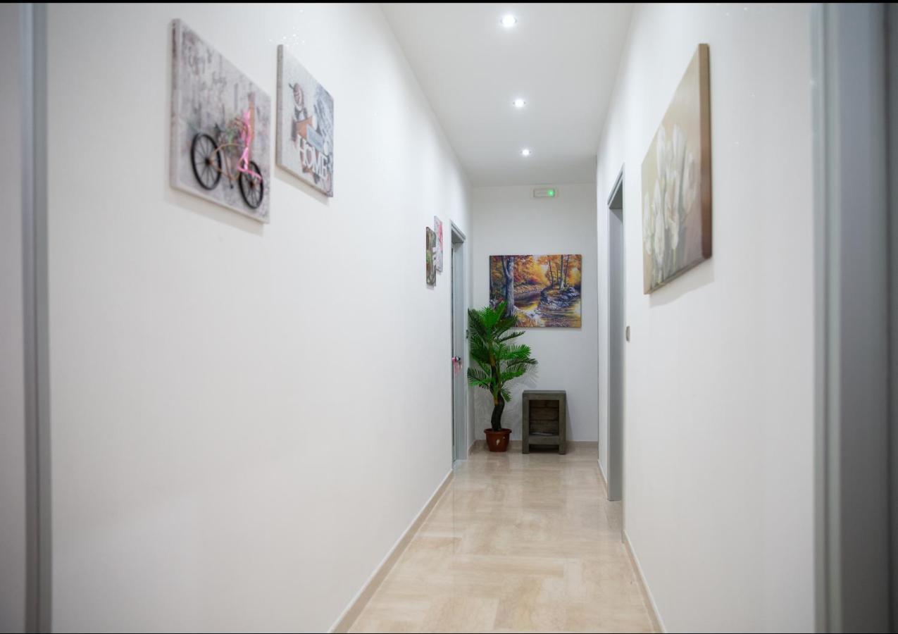 Li Cumpari Salentini Apartment Lecce Luaran gambar