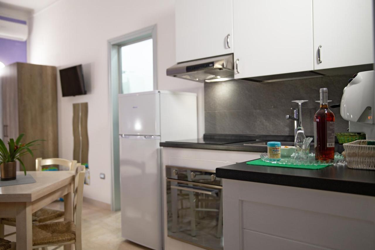 Li Cumpari Salentini Apartment Lecce Luaran gambar